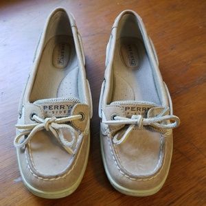 Sperrys size 6